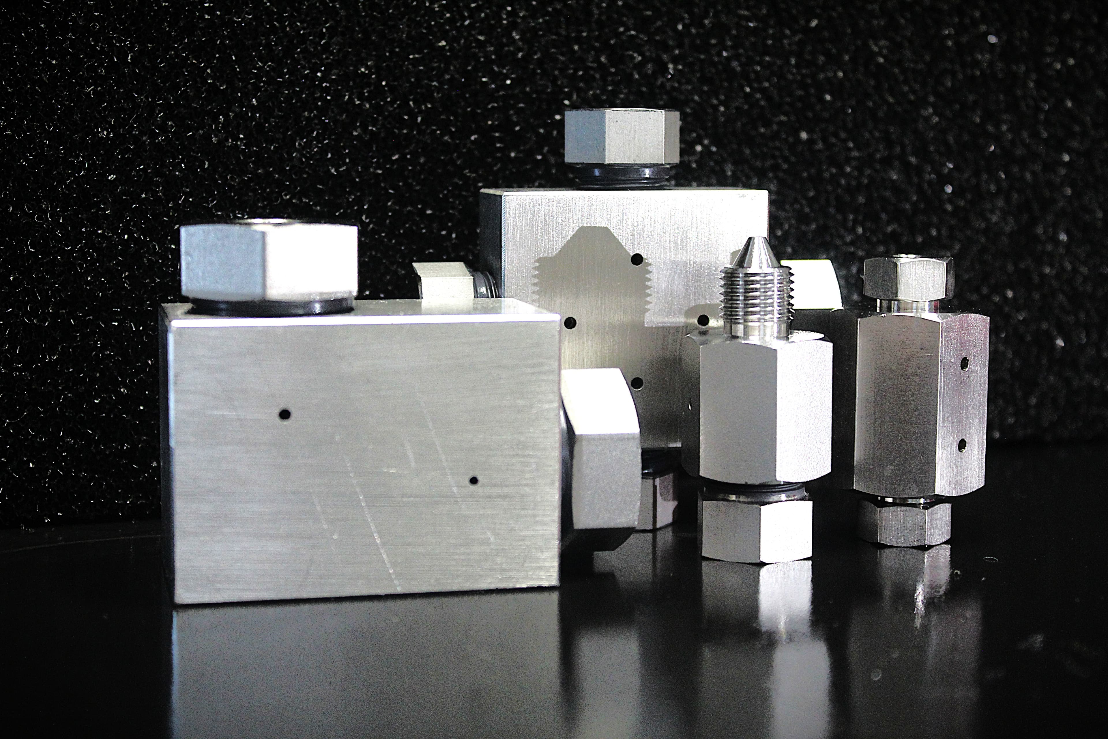 Złączki wysokociśnieniowe i akcesoria